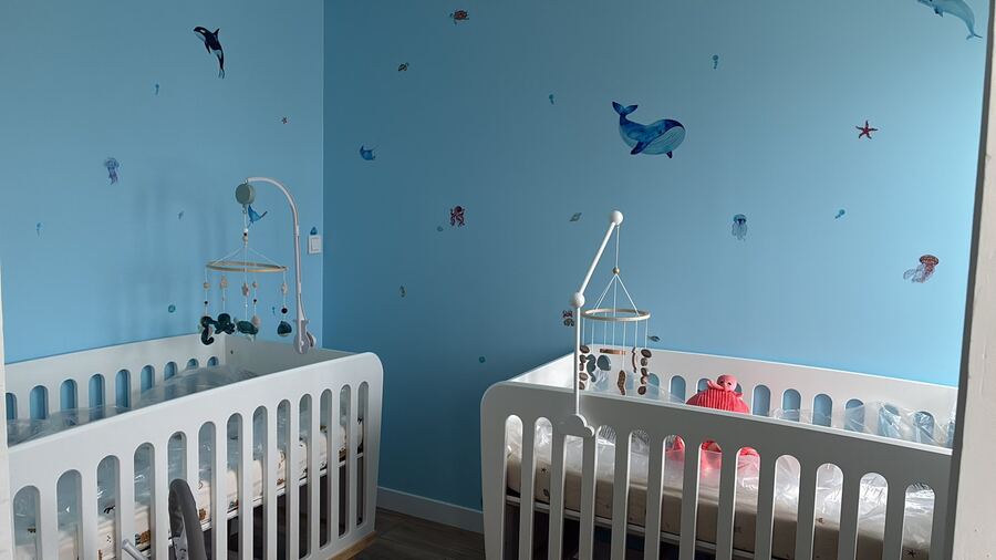 Peinture intérieure chambre teinte bleue finition soignée – plaquiste Tours 37